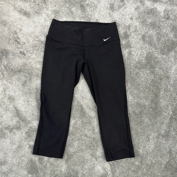 Nike Dri Fit cropped leggings xsmall - Picture 1 of 2